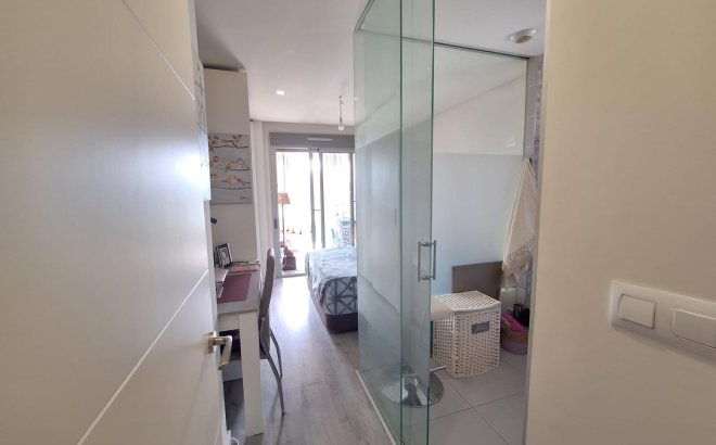 Resale - Apartment -
Orihuela Costa - Los Dolses