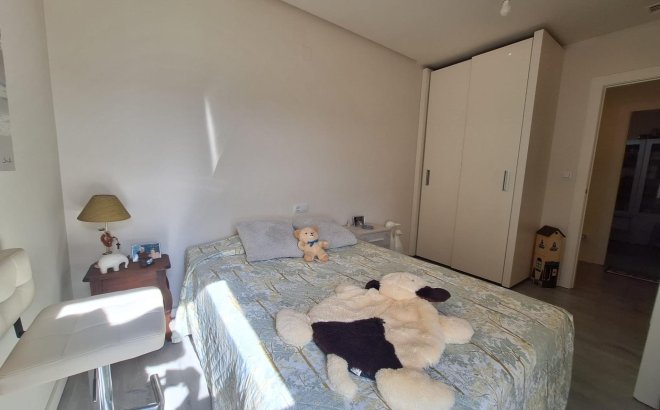 Resale - Apartment -
Orihuela Costa - Los Dolses