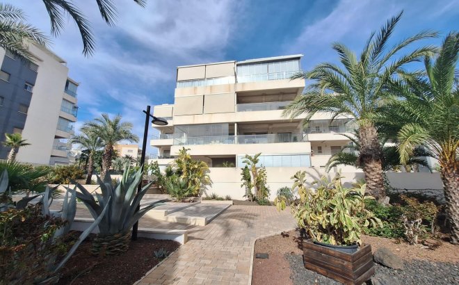 Resale - Apartment -
Orihuela Costa - Los Dolses
