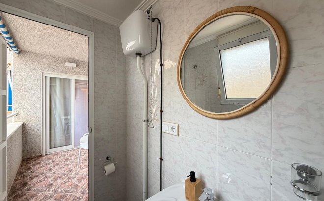 Revente - Appartement -
Torrevieja - Playa de los Locos
