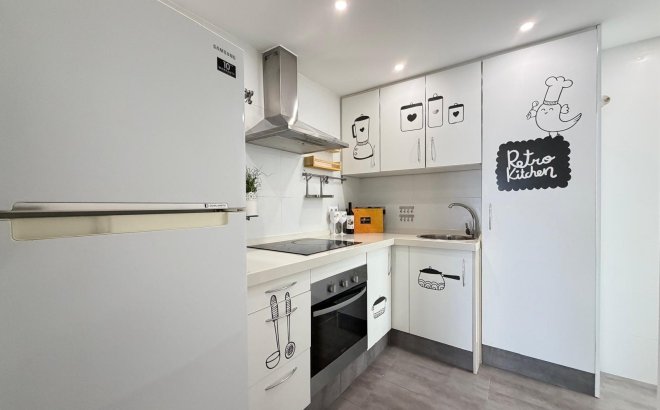 Resale - Apartment -
Torrevieja - Centro