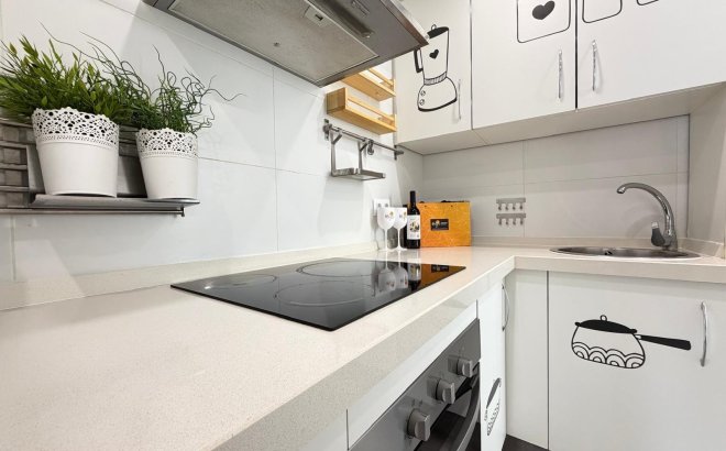 Resale - Apartment -
Torrevieja - Centro