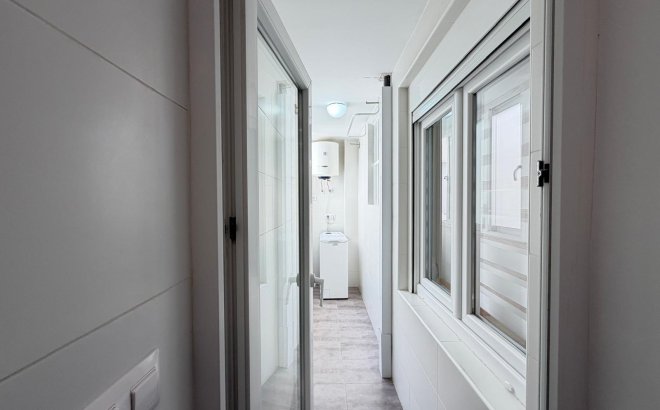 Resale - Apartment -
Torrevieja - Centro