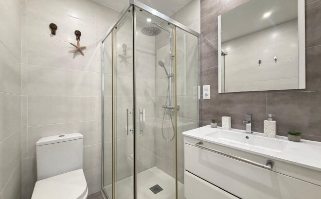 Resale - Apartment -
Torrevieja - Centro