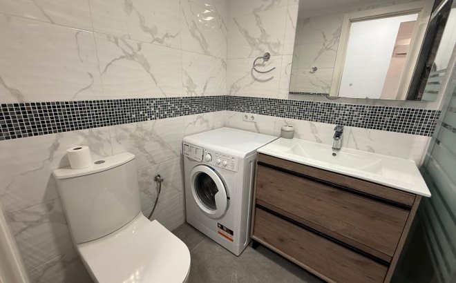 Resale - Apartment -
Torrevieja - Centro