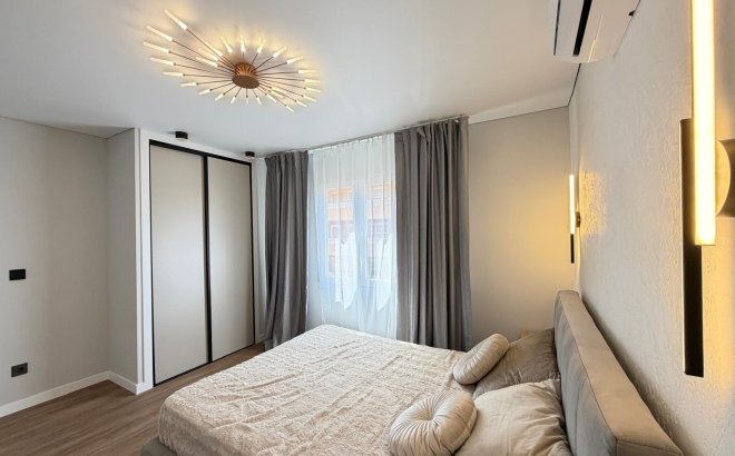 Resale - Apartment -
Torrevieja - Punta Prima