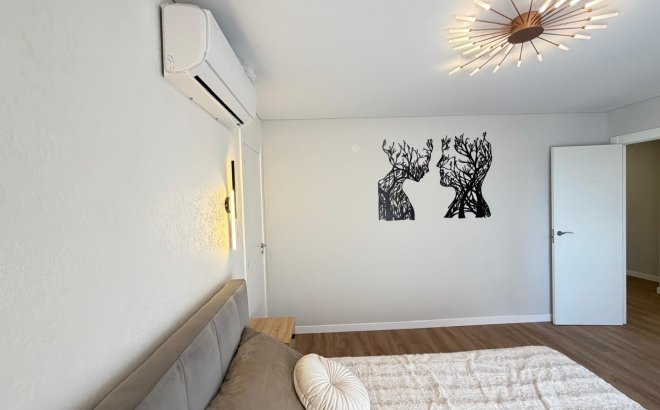 Resale - Apartment -
Torrevieja - Punta Prima