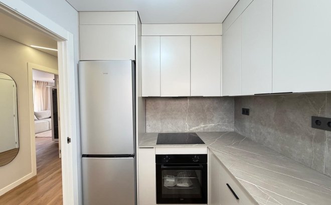 Resale - Apartment -
Torrevieja - Punta Prima