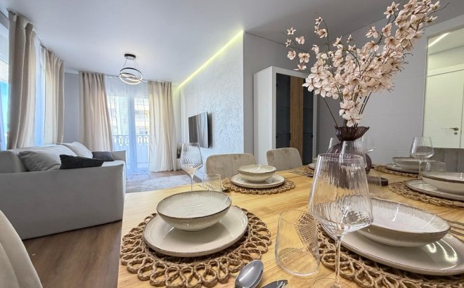 Resale - Apartment -
Torrevieja - Punta Prima