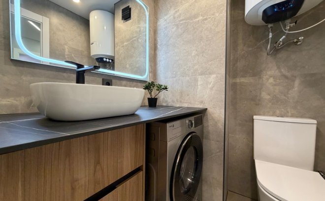 Resale - Apartment -
Torrevieja - Punta Prima
