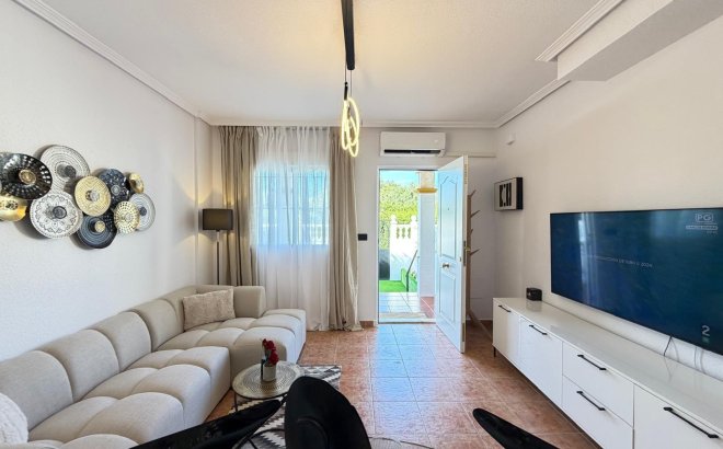 Resale - Town House -
Orihuela Costa - Rocio Del Mar