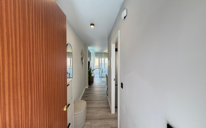 Resale - Apartment -
Torrevieja - Estacion De Autobuses