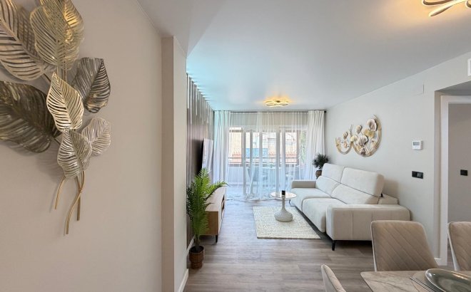 Resale - Apartment -
Torrevieja - Estacion De Autobuses