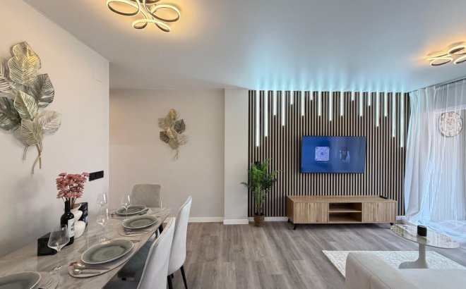 Resale - Apartment -
Torrevieja - Estacion De Autobuses