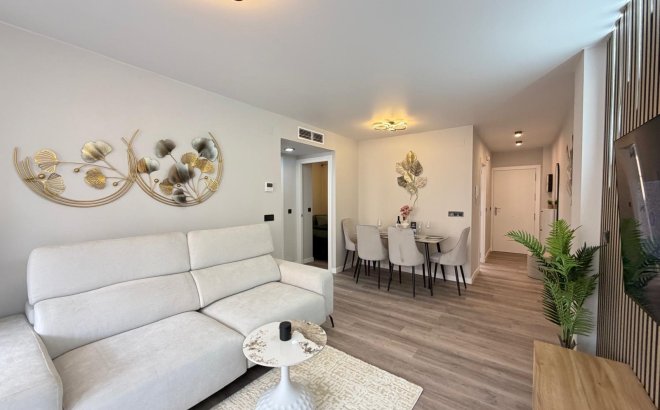 Resale - Apartment -
Torrevieja - Estacion De Autobuses