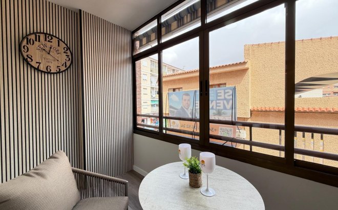 Resale - Apartment -
Torrevieja - Estacion De Autobuses