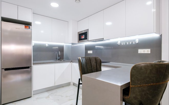 Resale - Apartment -
Torrevieja - Playa del Cura