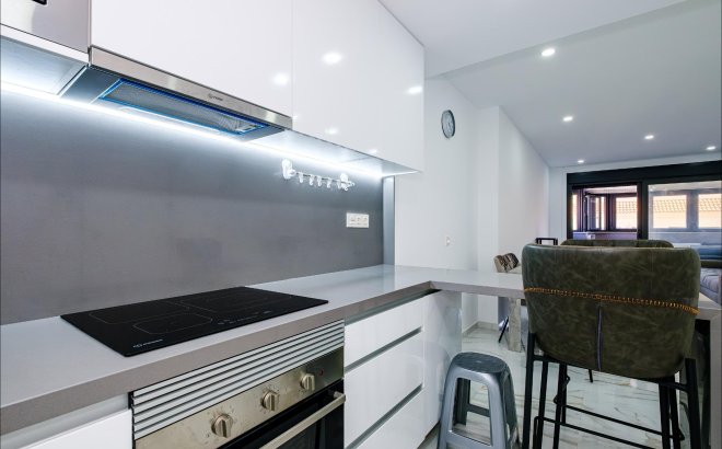 Resale - Apartment -
Torrevieja - Playa del Cura