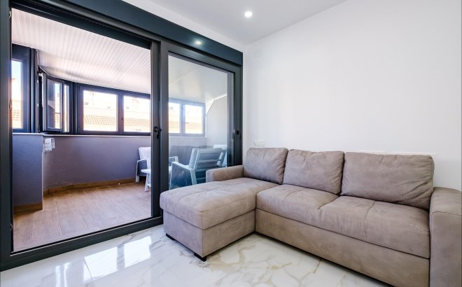 Resale - Apartment -
Torrevieja - Playa del Cura