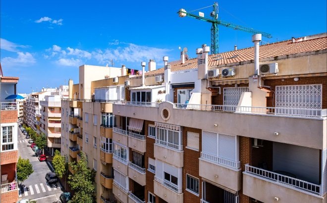 Resale - Apartment -
Torrevieja - Playa del Cura