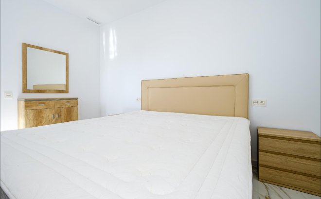 Resale - Apartment -
Torrevieja - Playa del Cura