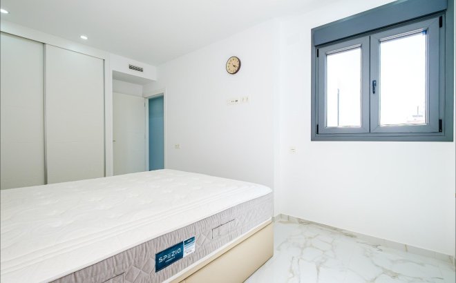 Resale - Apartment -
Torrevieja - Playa del Cura