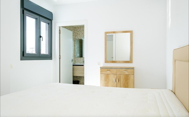 Resale - Apartment -
Torrevieja - Playa del Cura