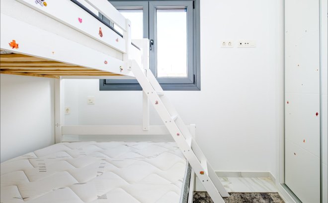 Resale - Apartment -
Torrevieja - Playa del Cura