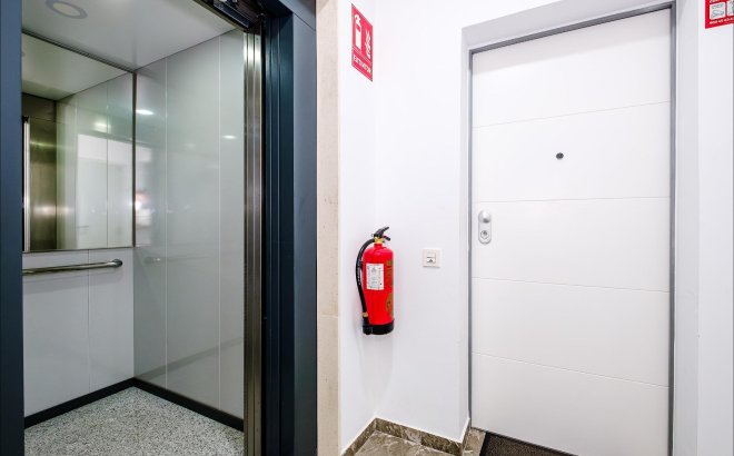 Resale - Apartment -
Torrevieja - Playa del Cura