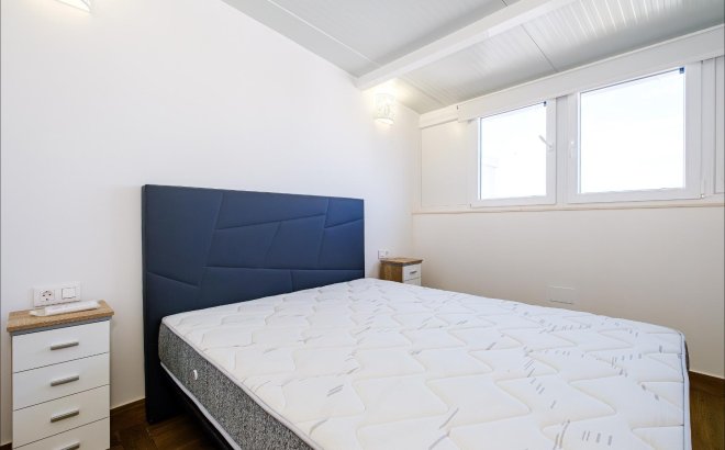 Resale - Apartment -
Torrevieja - Playa del Cura