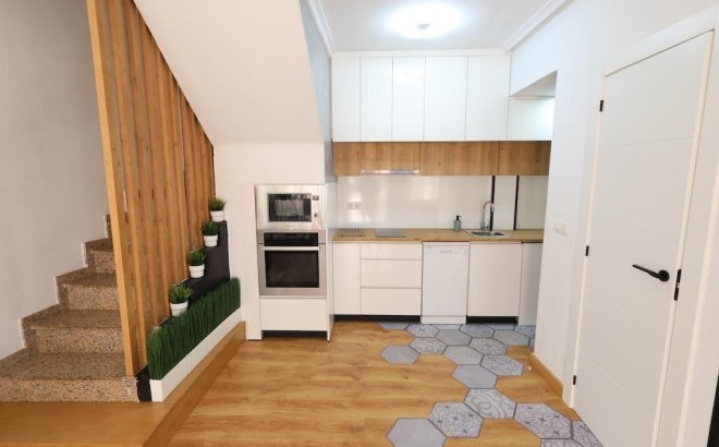 Resale - Dúplex -
Orihuela Costa - Costa Blanca