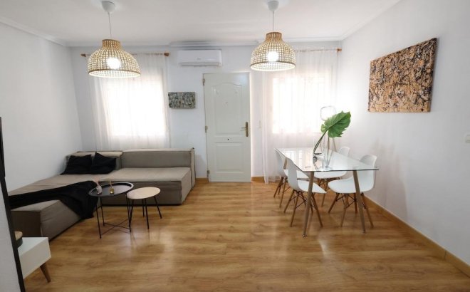 Resale - Dúplex -
Orihuela Costa - Costa Blanca