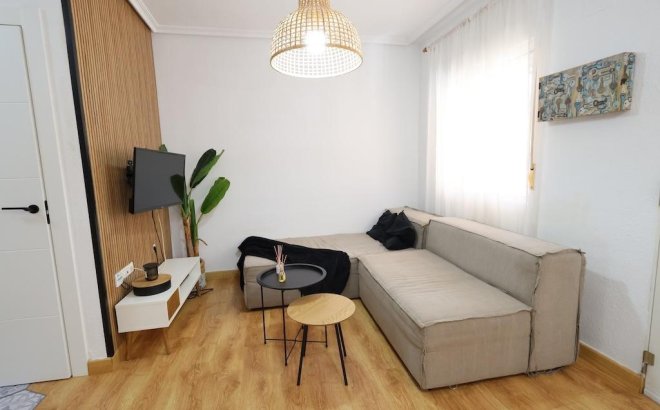 Resale - Dúplex -
Orihuela Costa - Costa Blanca