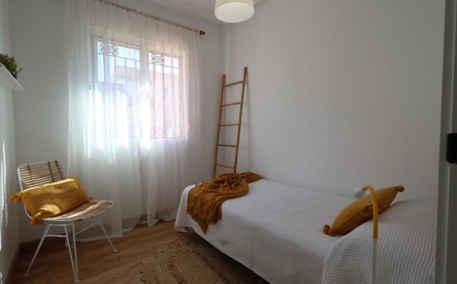 Resale - Dúplex -
Orihuela Costa - Costa Blanca