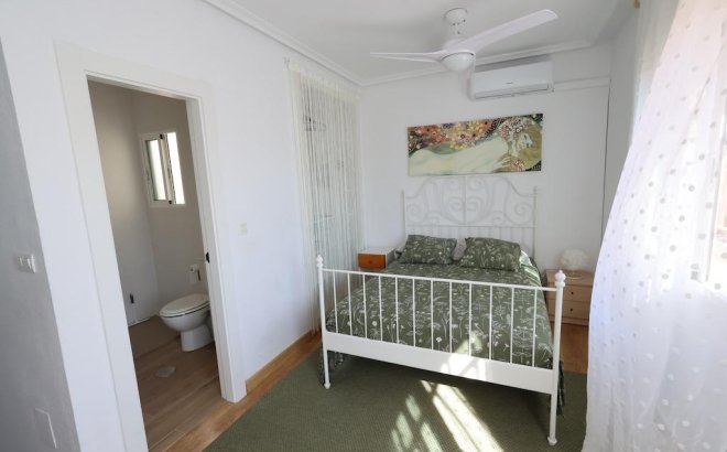 Resale - Dúplex -
Orihuela Costa - Costa Blanca