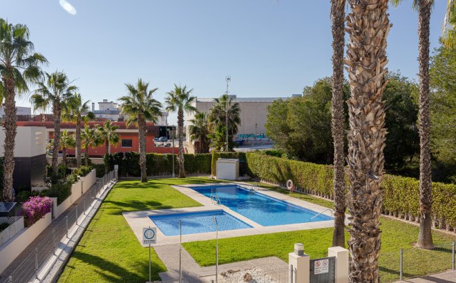 Resale - Apartment -
Orihuela Costa - Costa Blanca