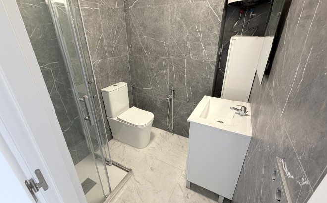 Resale - Apartment -
Torrevieja - Costa Blanca