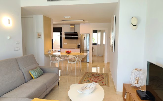 Resale - Villa -
San Miguel de Salinas - Inland