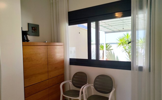 Resale - Villa -
San Miguel de Salinas - Inland
