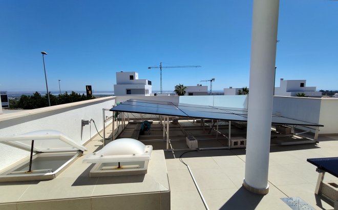 Resale - Villa -
San Miguel de Salinas - Inland