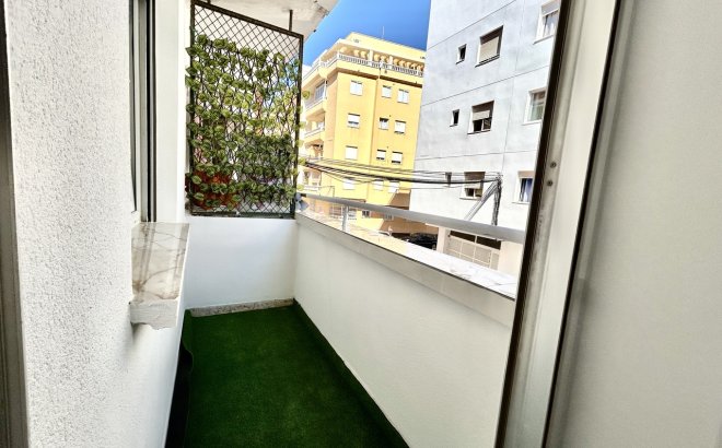 Resale - Apartment -
Torrevieja - Costa Blanca