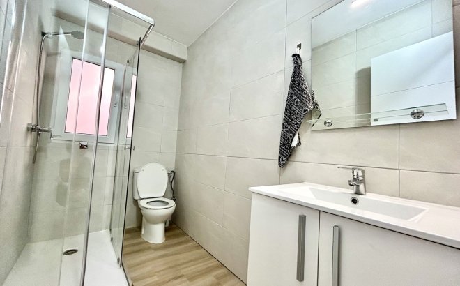 Resale - Apartment -
Torrevieja - Costa Blanca