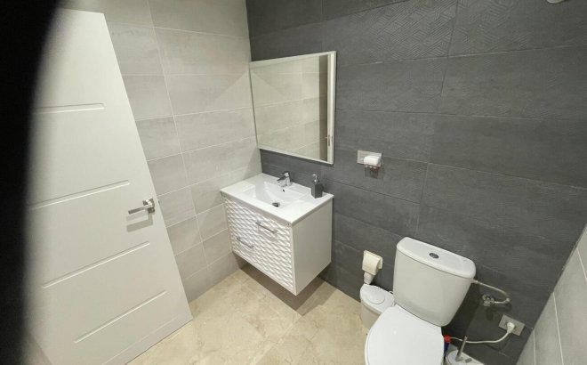 Resale - Villa -
Villamartin - El Galan