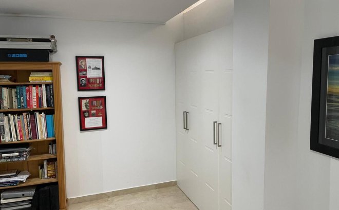 Resale - Villa -
Villamartin - El Galan