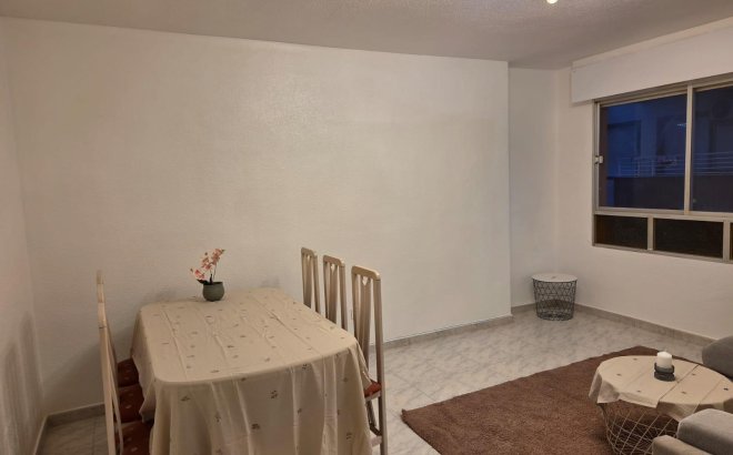 Resale - Apartment -
Torrevieja - Estacion De Autobuses
