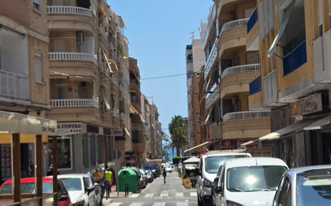 Resale - Apartment -
Torrevieja - Estacion De Autobuses