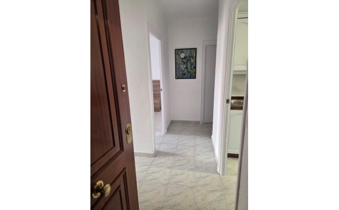 Resale - Apartment -
Torrevieja - Estacion De Autobuses
