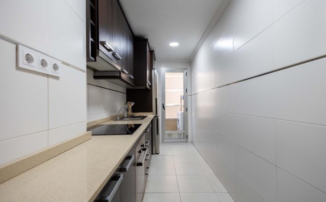 Resale - Apartment -
Torrevieja - Las Calas