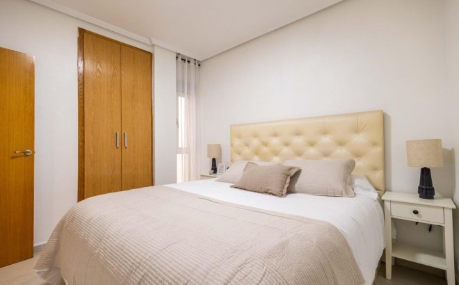 Resale - Apartment -
Torrevieja - Las Calas