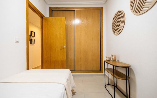 Resale - Apartment -
Torrevieja - Las Calas